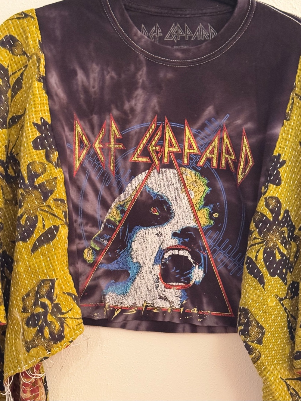 DEF LEPPARD Reworked Band Tee Poncho Style Boho Granny D Original OS - Picture 2 of 7